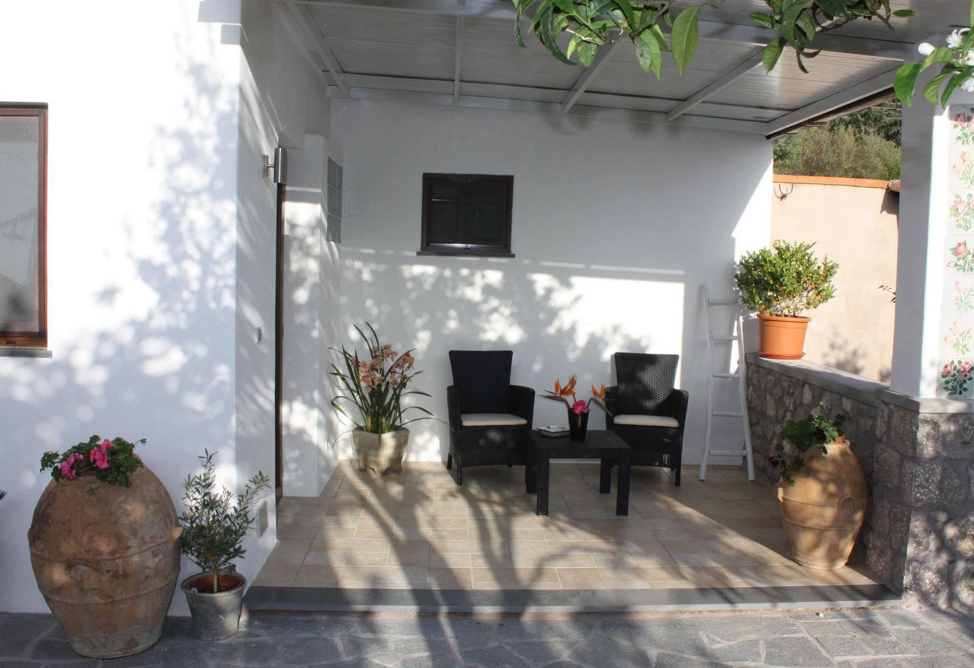 B&B Casetta Minghitto 아나카프리 외부 사진
